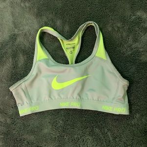 Kids nike sports bra